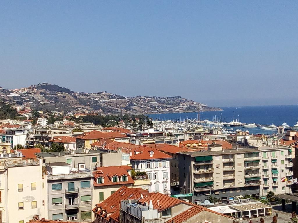 Da Cipollina In Pieno Centro Apartment Sanremo Exterior photo